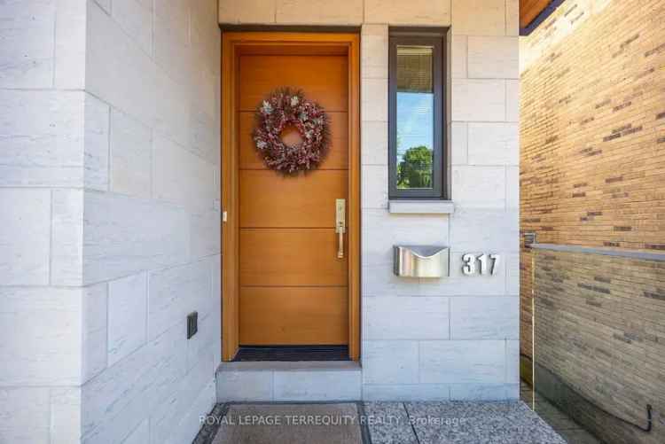 House For Sale in Toronto, Ontario