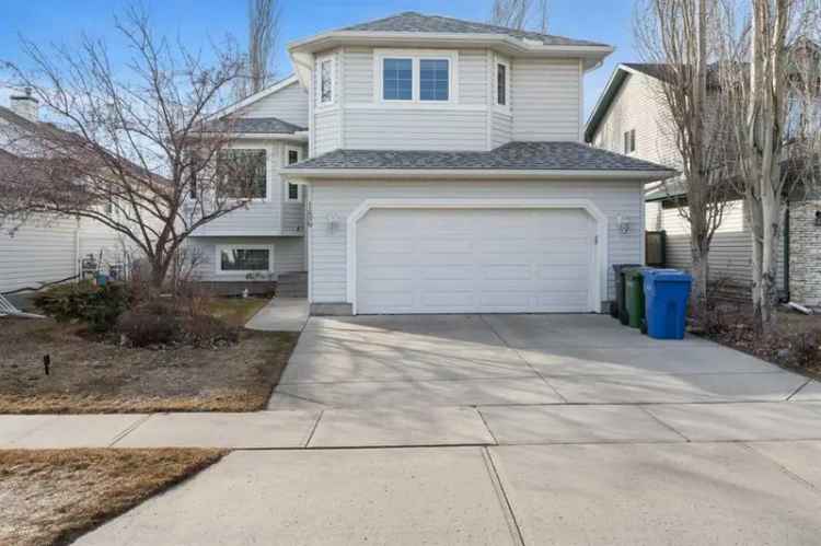 House For Sale in Chestermere, Alberta