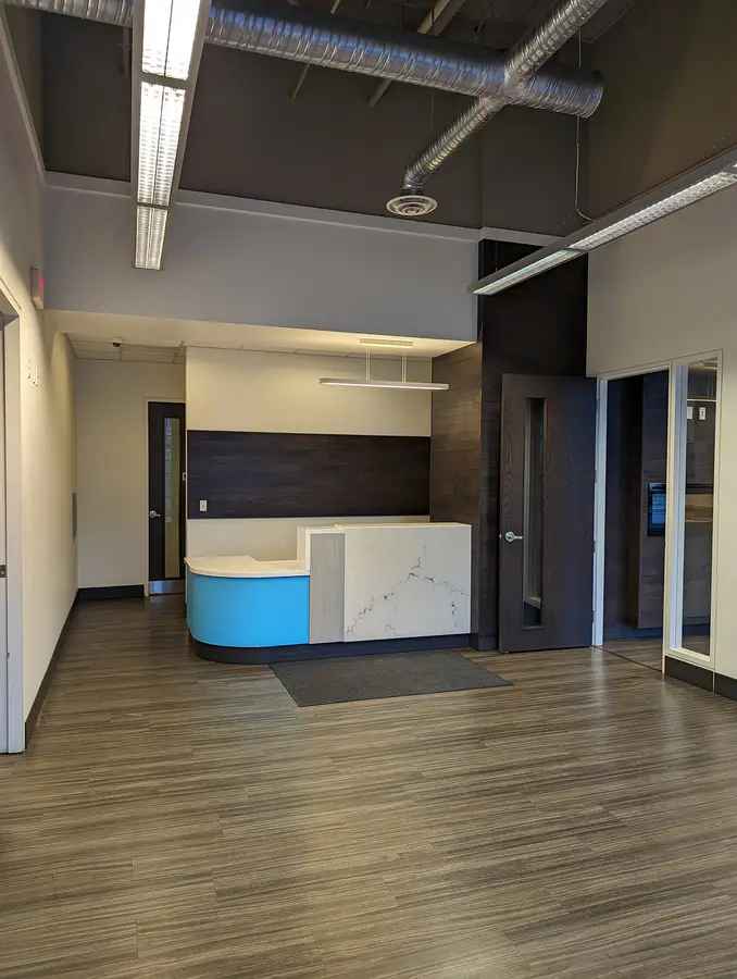 Office For Sale in Redcliff, Alberta