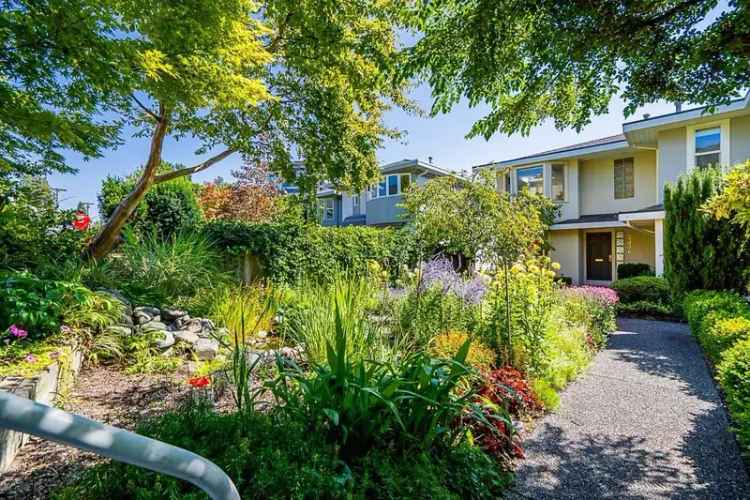 A $2,155,000.00 1/2 Duplex with 2 bedrooms in Dundarave, West Vancouver