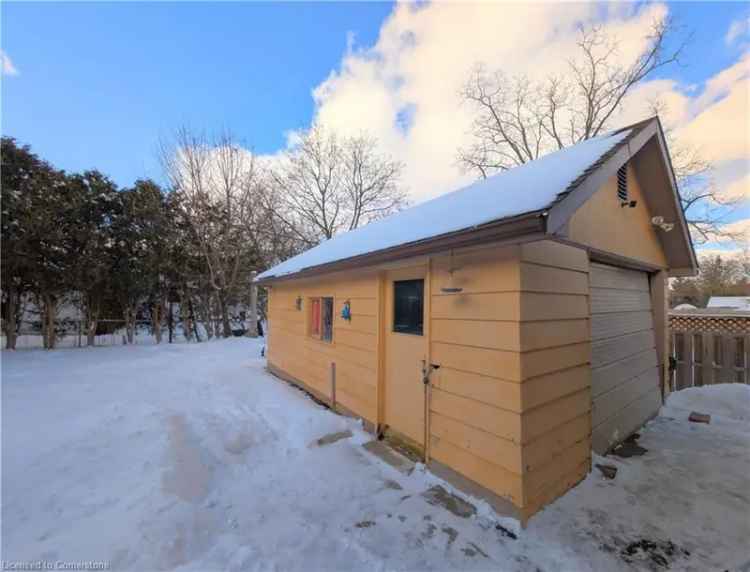 3+1 Bedroom Bungalow with In-Law Suite Potential Near Mohawk College