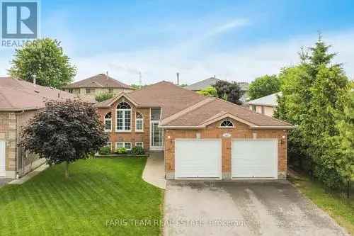 House For Sale In Barrie, Ontario