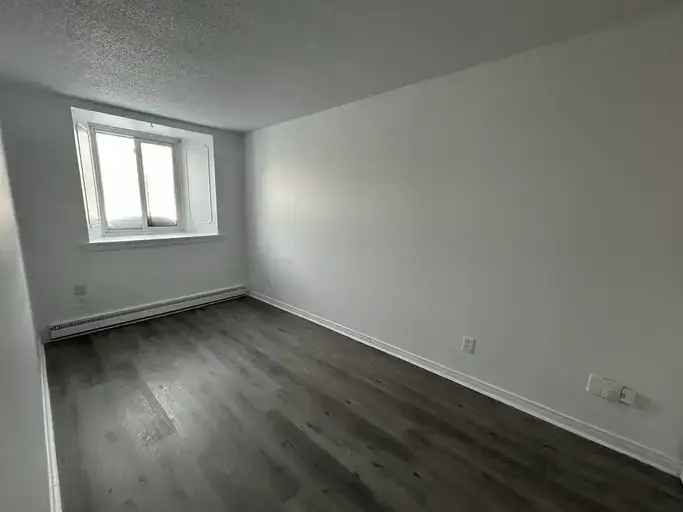 27 Lucerne Aylmer Apartments near Ottawa