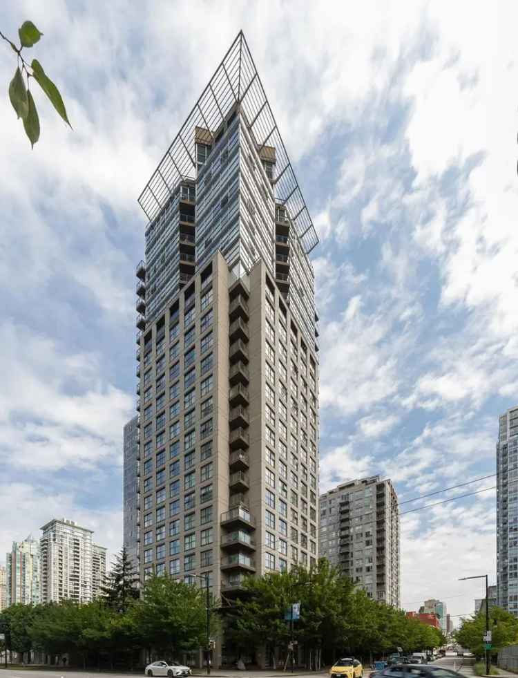 2202 989 BEATTY Street in Vancouver: Yaletown Condo for sale in “THE NOVA” (Vancouver West)  : MLS®# R2958984