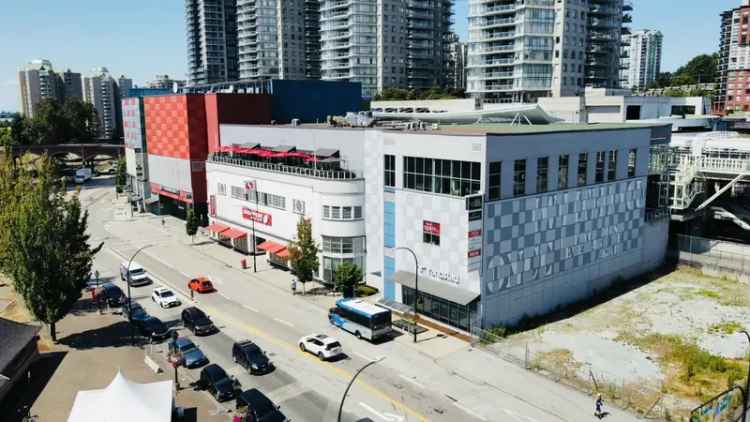 Office building For Rent in 800, Carnarvon Street, New Westminster, British Columbia