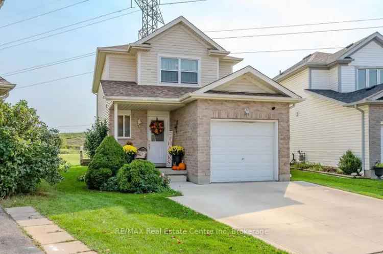 House For Sale in 128, Henhoeffer Crescent, Kitchener, Ontario