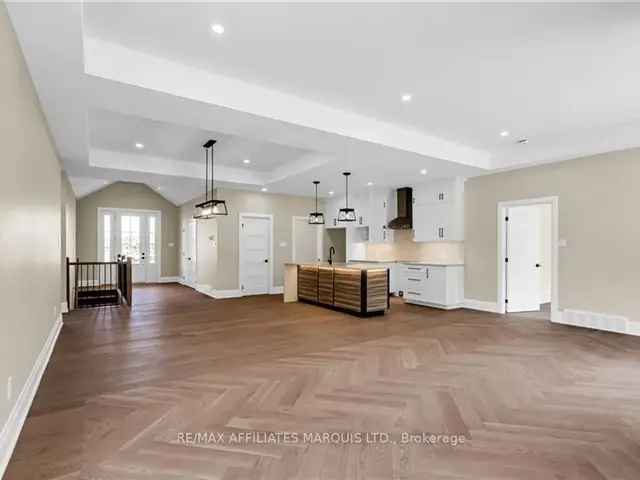 House For Sale in South Stormont, Ontario