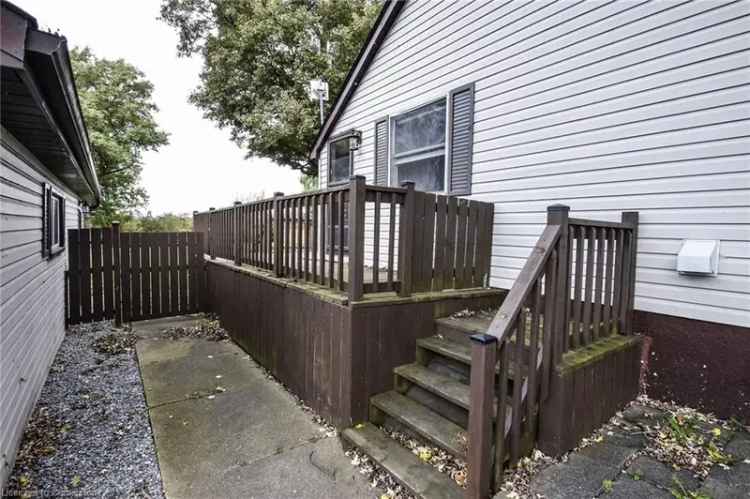 House For Sale in Port Colborne, Ontario