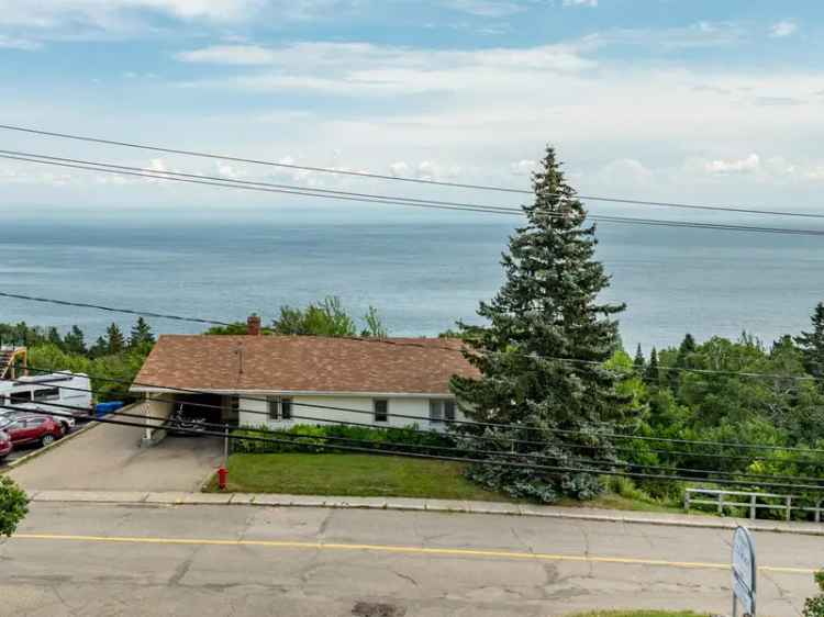 Bungalow for sale, 720, Rue St-Raphaël, La Malbaie - Proprio Direct