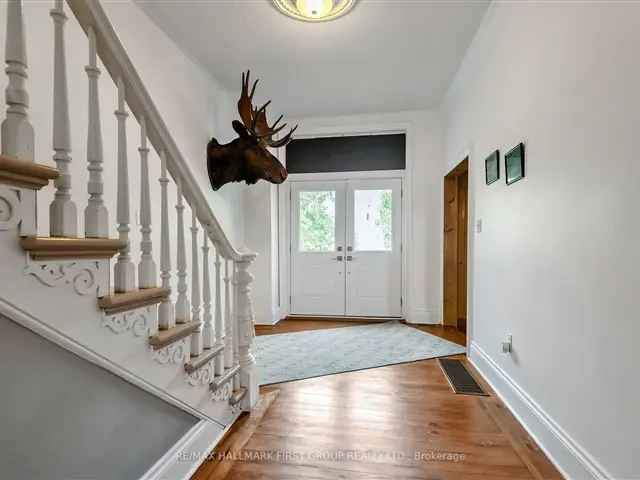 House For Sale in Georgina, Ontario