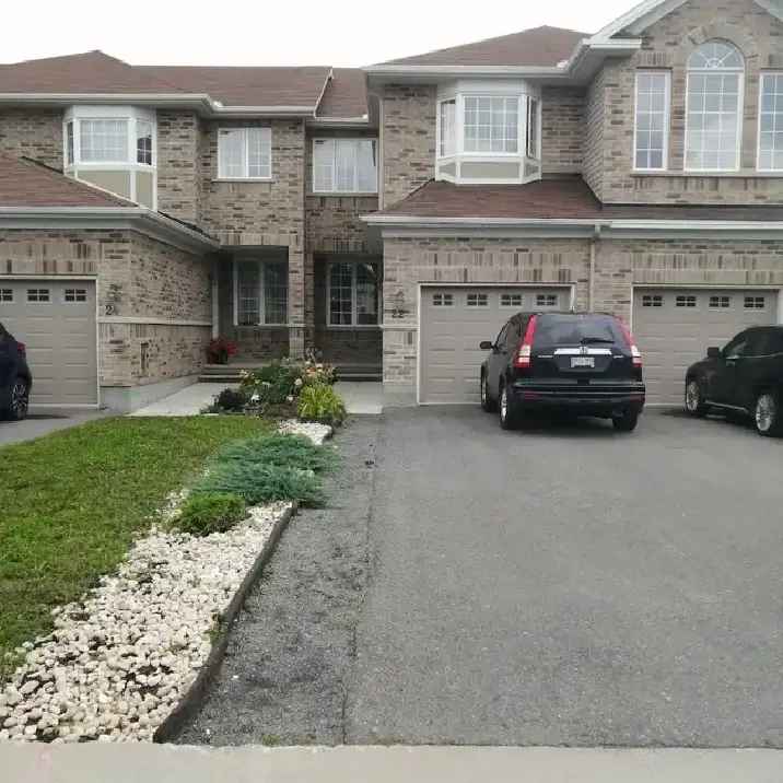 Beautiful Four Bedroom Townhouse in Arnprior for Rent