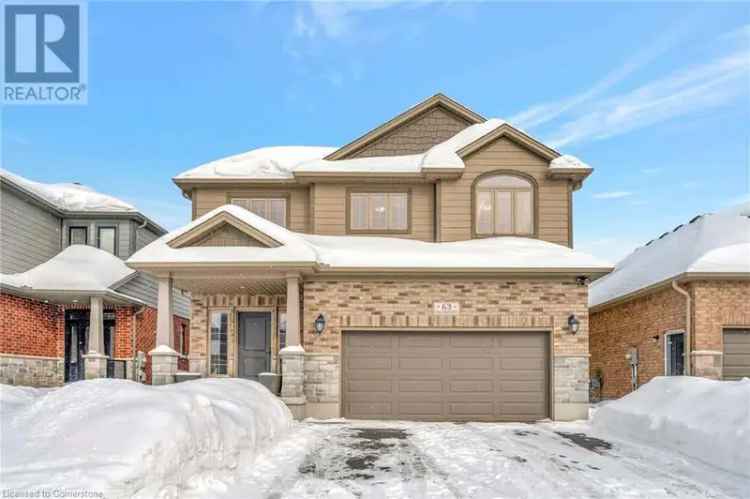 Stunning 3-Bedroom Home with Hot Tub and Private Yard