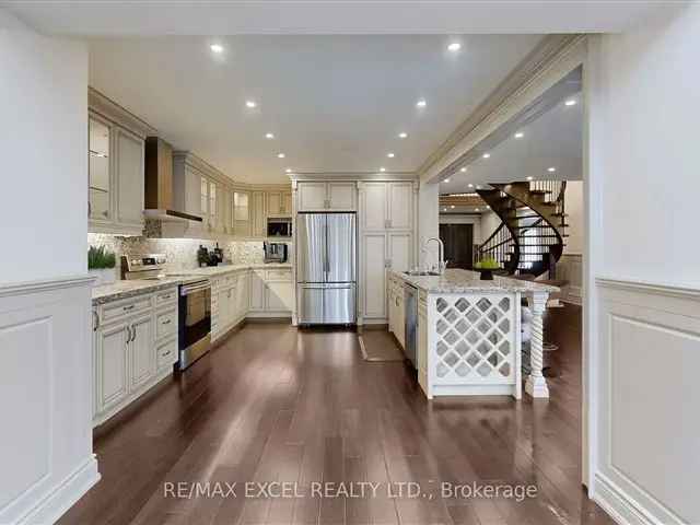 Beautiful 2-Story Home in Unionville