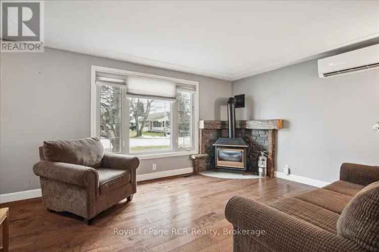 Chatsworth Bungalow 2 Bed 2 Bath Near Rail Trail