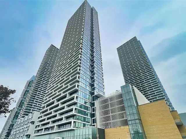 Vaughan Condo: 2 Bed 2 Bath Suite Near Subway and Amenities