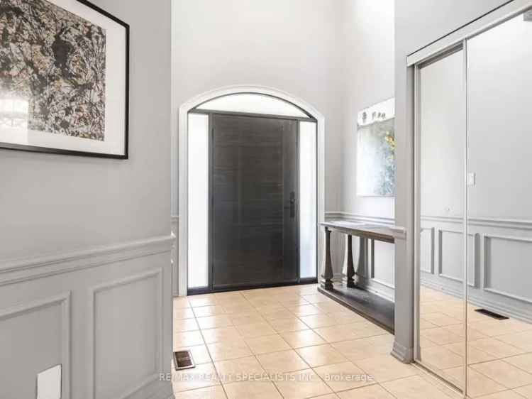 Spacious 4-Bedroom Family Home near Schools