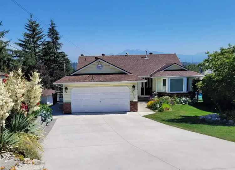 Buy House with Amazing View in Port Mann Bridge