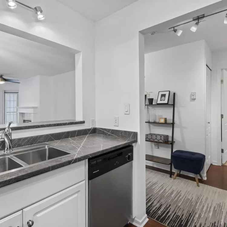 Derby Downs 1-Bed 1-Bath Suite for Sale