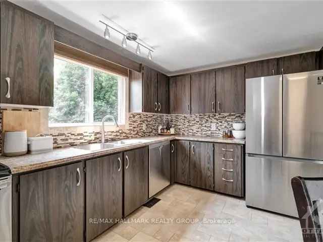 House For Sale in Ottawa, Ontario