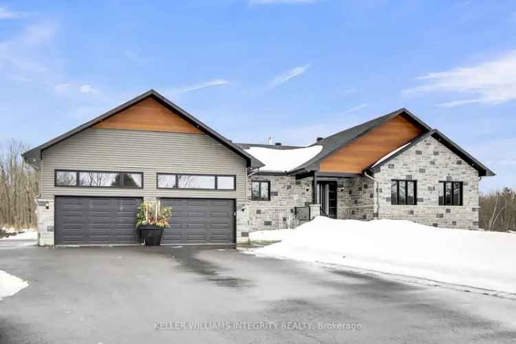 6-Bedroom Family Home with Chef's Kitchen and Spa-Like Ensuite