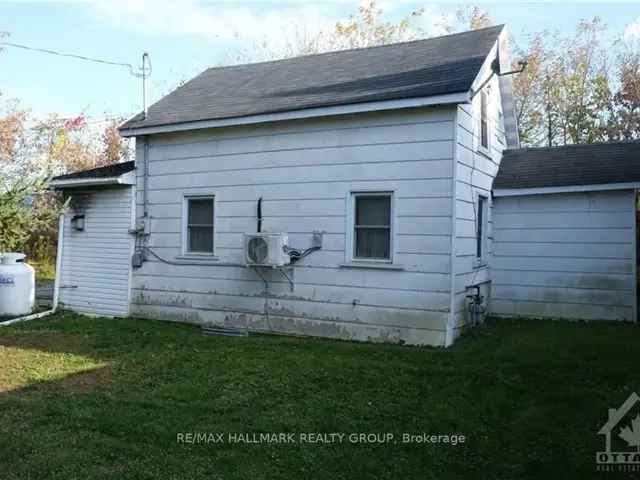 Investor Special 1 Bed 1 Bath Home Huge Lot R3 Zoning