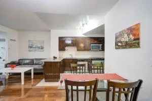 Condo For Sale in 31, Olive Avenue, Toronto, Ontario