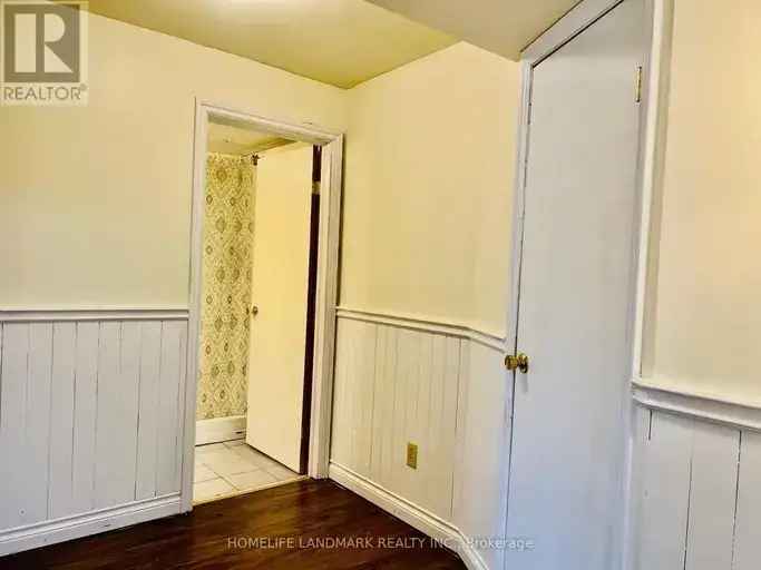 1 Bedroom Basement Apartment in Aurora