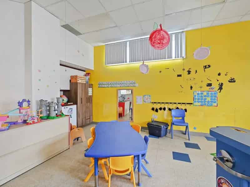 Commercial Building Office for Sale
