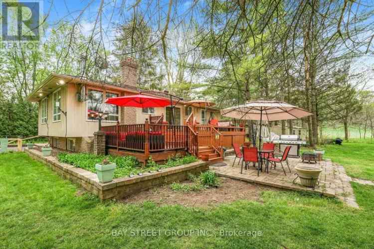 1.15 Acre Property with Escarpment Views and 5 Bedrooms