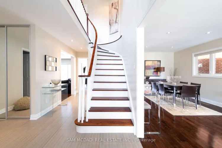 Stunning 4-Bedroom Home in Sought-After Olde English Lane