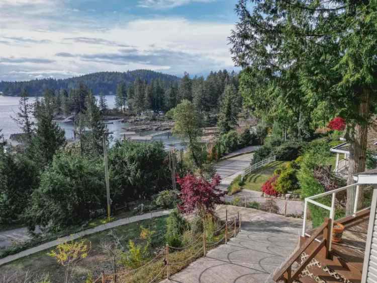 3 Bedroom Ocean View Rancher in Pender Harbour