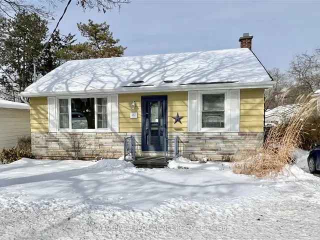 Charming 2 1 Bedroom Bungalow in East Hill Move In Ready