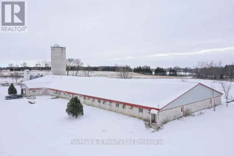 Oxford County Hog Farm 135 Acres Modern Barn 3000 Hogs Large Shed Solar Panel