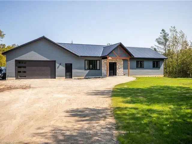 Lake Huron Home 3 Bed 2 Bath Pool Garage