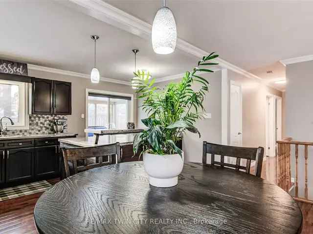 House For Sale in 127, Fairlake Drive, Cambridge, Ontario