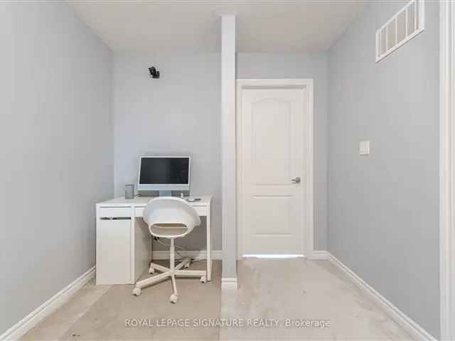 Brampton Family Townhouse Open Concept Modern Kitchen Finished Basement