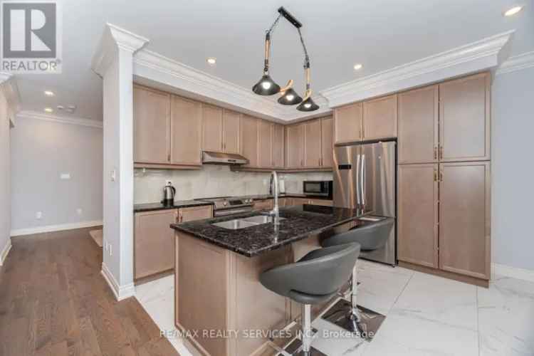 Stunning Detached Home Family 4 3 Near Schools and Amenities