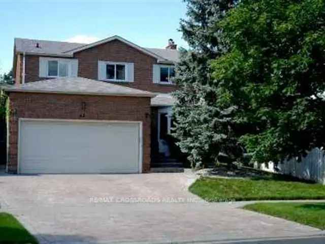 Bright 4 Bedroom Detached Home in Unionville