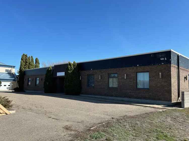 Coaldale Office Building for Lease