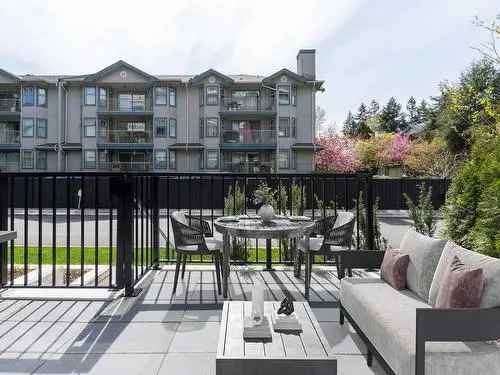 Surrey City Centre Studio Townhouse - Modern Amenities, Steps to Skytrain