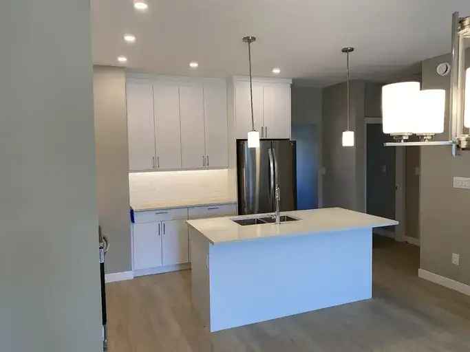 Modern 3-Bedroom Family Home in Fort Saskatchewan