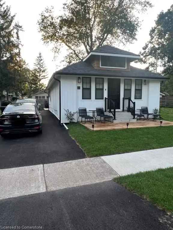 3 Bedroom Bungalow in Bay Beach - Short Term Rental Potential