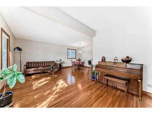 5 Bedroom House For Sale in Varsity Calgary