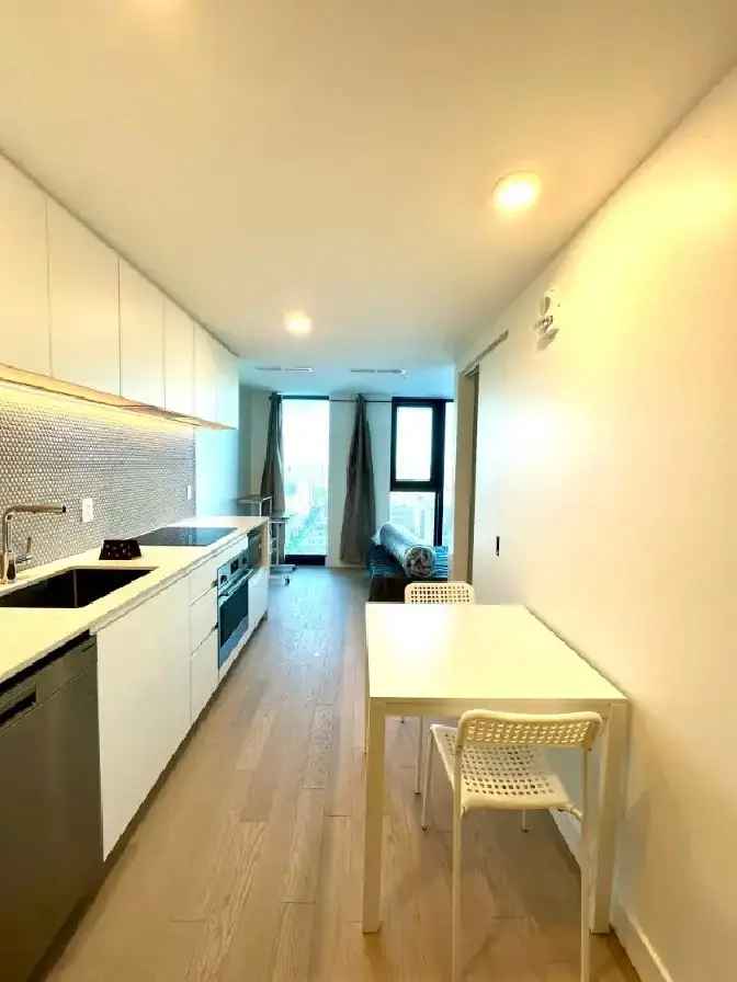 Furnished studio on 47th floor closed to Place des arts