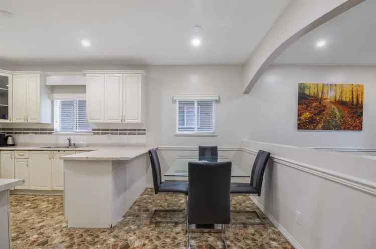 Family Home in West Newton with Basement Suites