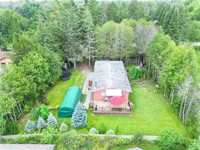 Lake Simcoe Waterfront Home Near Barrie and Orillia