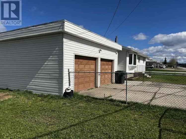 3-Bed 2-Bath Home with Double Garage and Upgrades