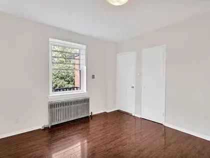 1 room apartment of 266 m² in Toronto