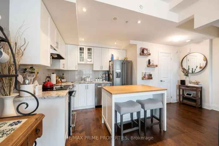 Rent Modern Townhome in Pickering with Rooftop Terrace and Open Concept Layout