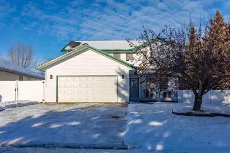 House For Rent in City of Lacombe, Alberta